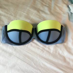 Victoria’s Secret bikini top